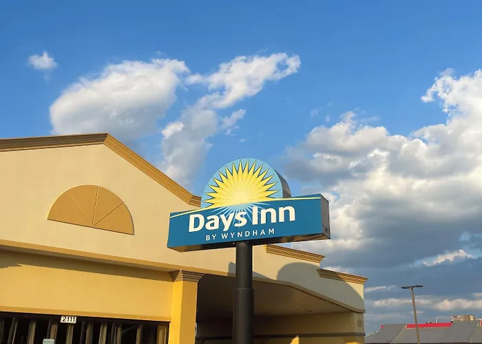 Days Inn By Wyndham Fayetteville-South/I-95 Exit 49